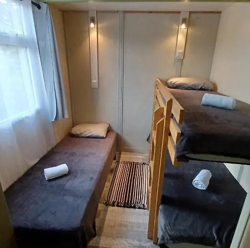 Le Petit De Charlene