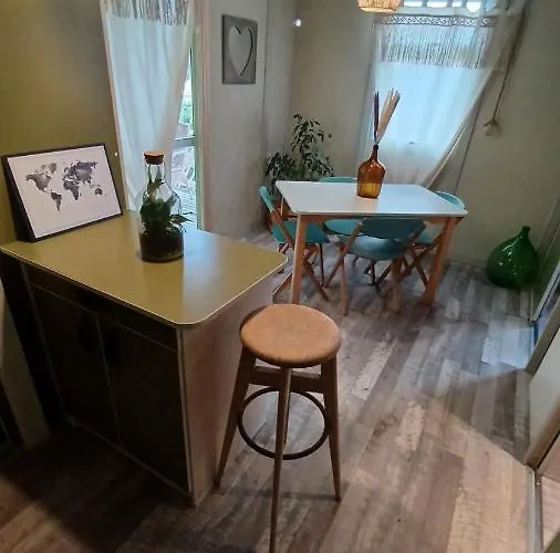 Le Petit De Charlène *